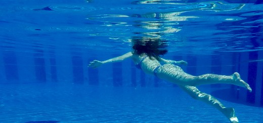 “Openluchtzwemmen mag geen privilege worden voor wie zich een privézwembad kan veroorloven”