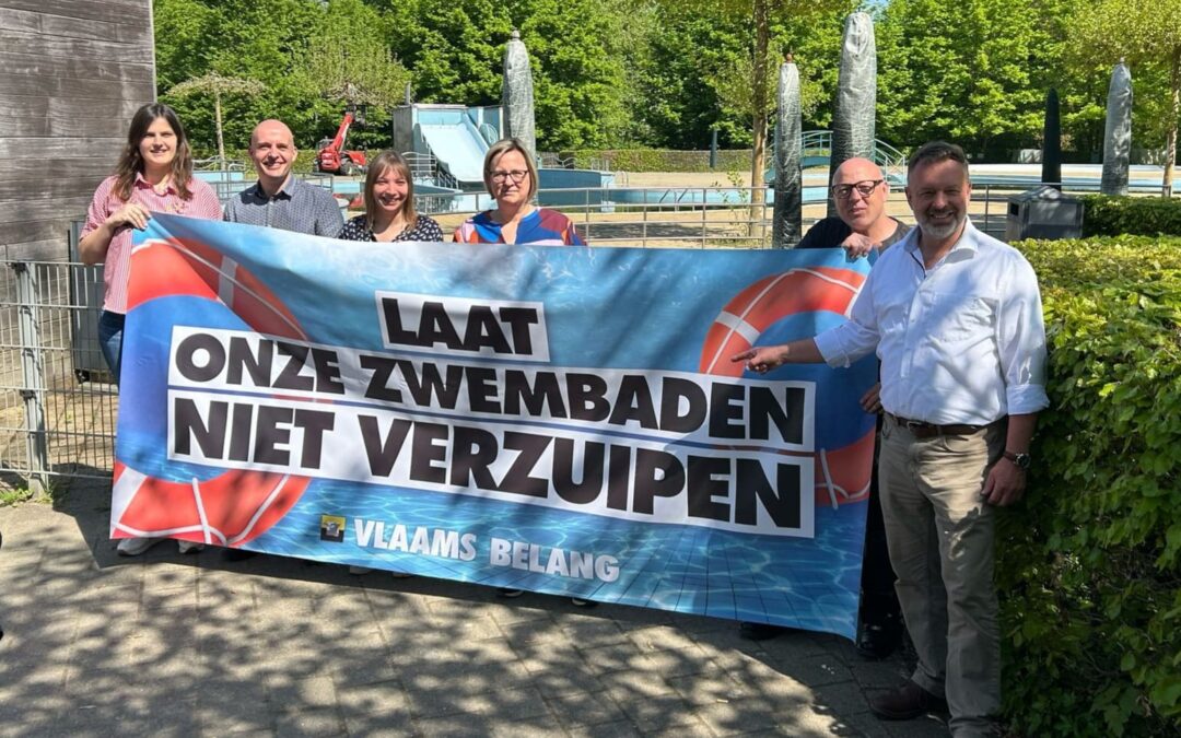 [01/05/2025] Vlaams Belang klaagt zwembadbeleid Vlaams-Brabant aan met spandoekactie